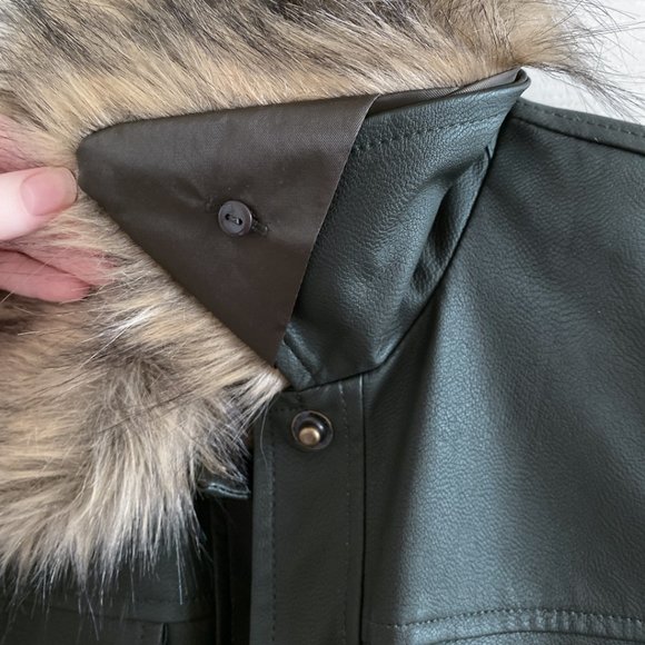 NWT 🔖 Anthropologie Green Faux Leather Jacket w/ Removable Faux Fur Collar - Picture 7 of 16